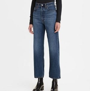 NWT Levi's Ribcage Straight Leg Jeans